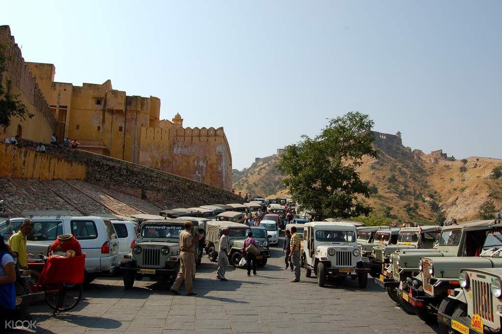 One Day
 Customize Now This tour is as per your convenience. You are completely free to choose car, hotel, places to visit, and activities as per your wish and comfort. Or you may also follow the suggested itinerary to help you plan your trip.


Amber Fort